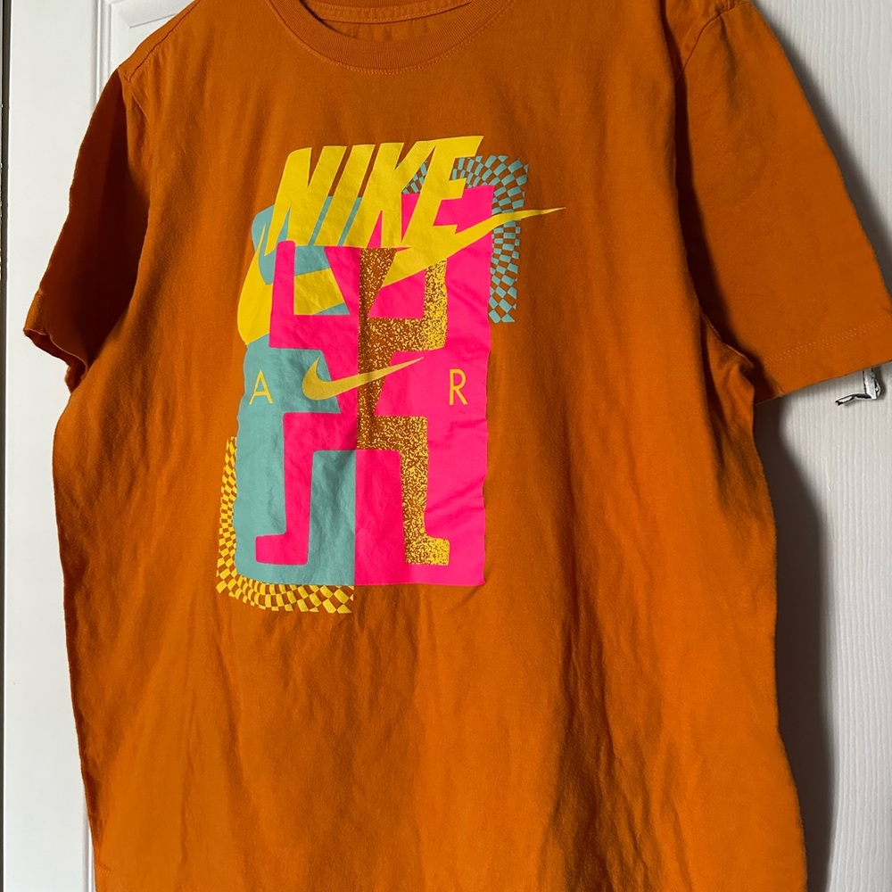 Nike men’s Orange Graphic T-Shirt